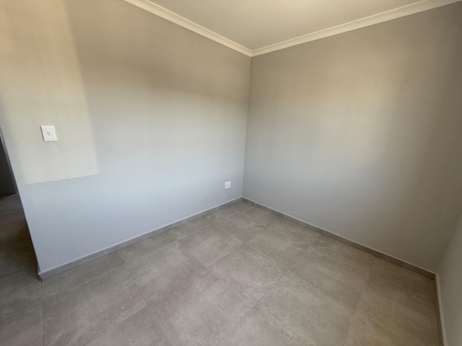 To Let 2 Bedroom Property for Rent in Parklands East Western Cape